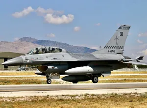 חיל האוויר האמריקני מחזק את נוכחותו בדרום קוריאה עם מטוסי קרב F-16 VIPER