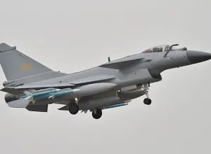 דיווח: מצרים שוקלת רכש מטוסי קרב מתקדמים מסין